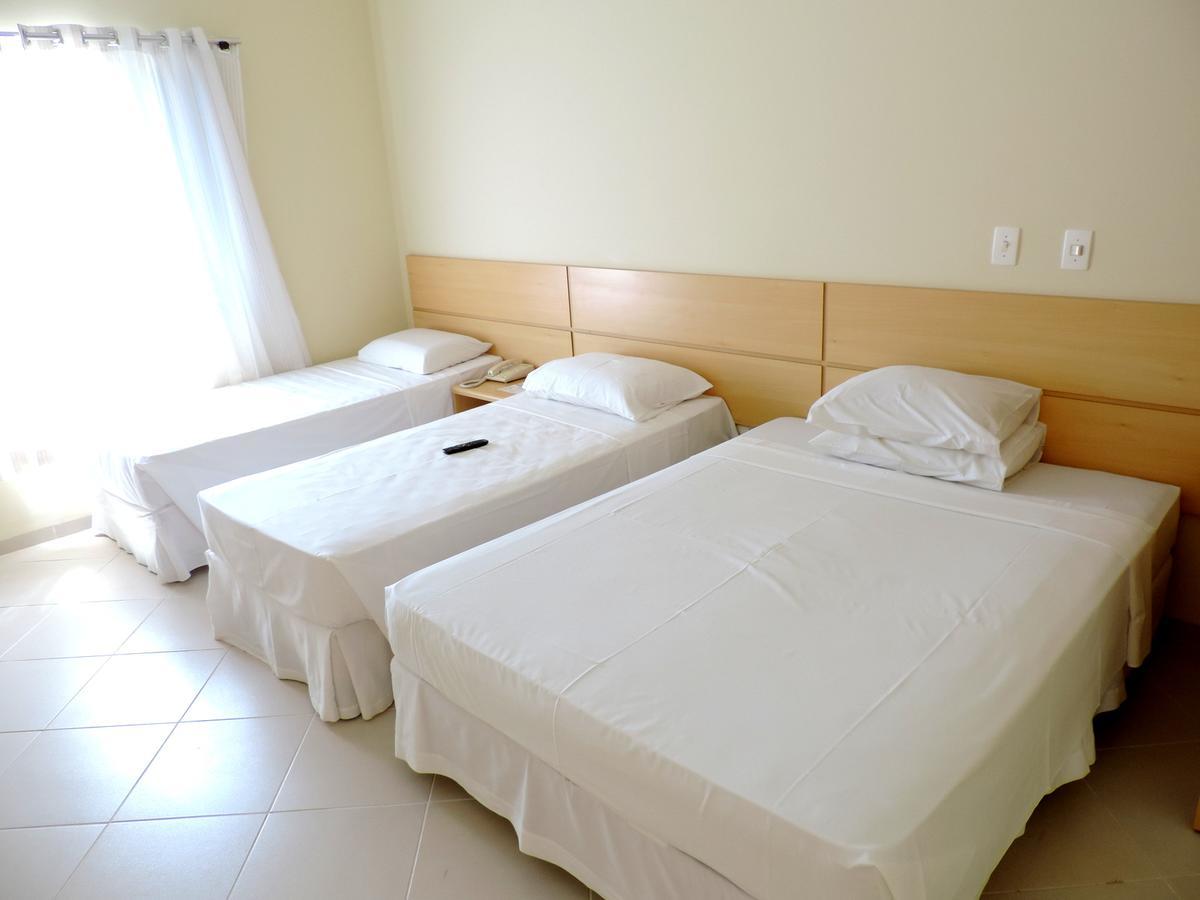 Hotel Pequeno Mundo 2 Campo Verde Buitenkant foto